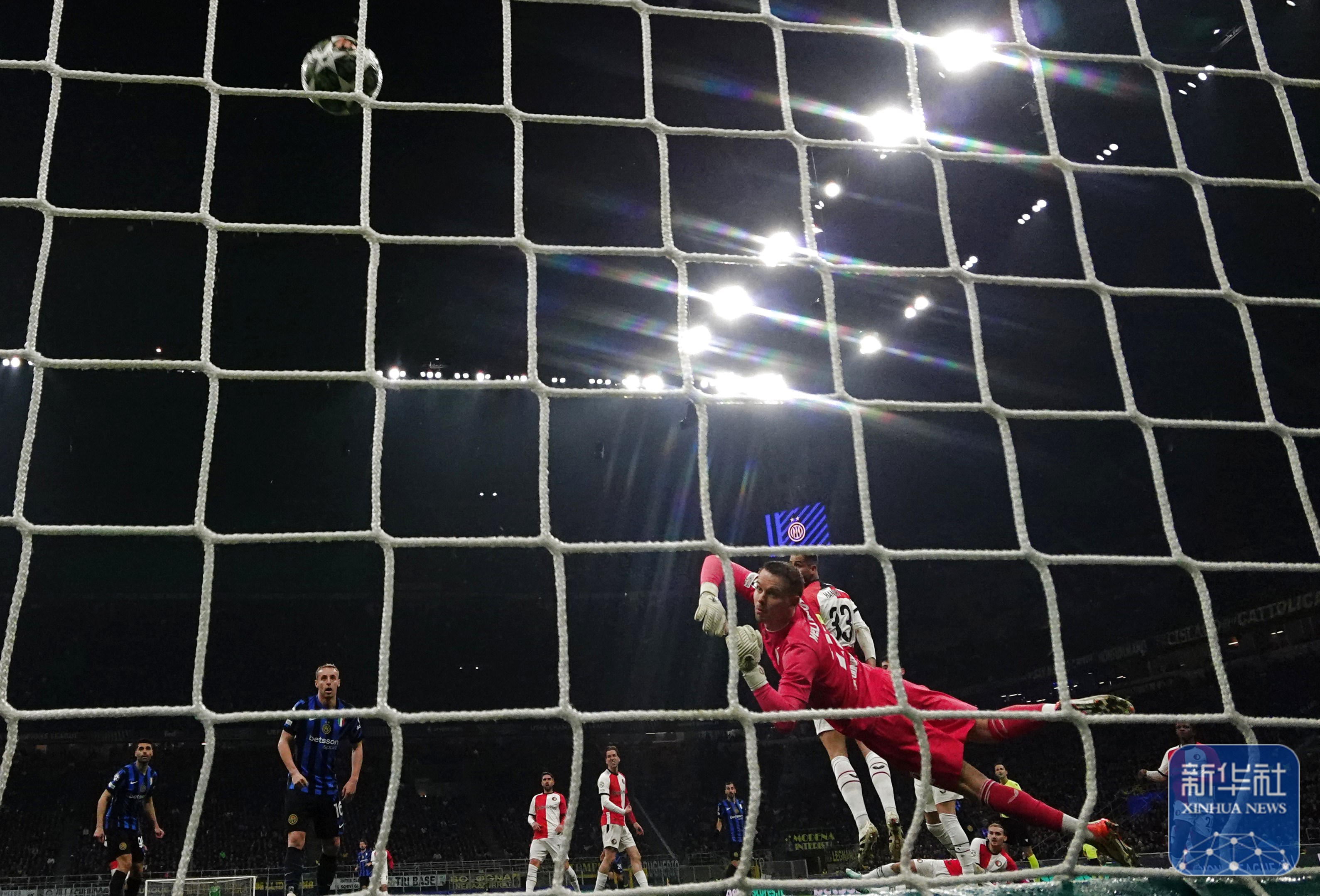 开云网站-球场“震撼瞬间”：欧冠最令人心跳加速的进球的简单介绍
