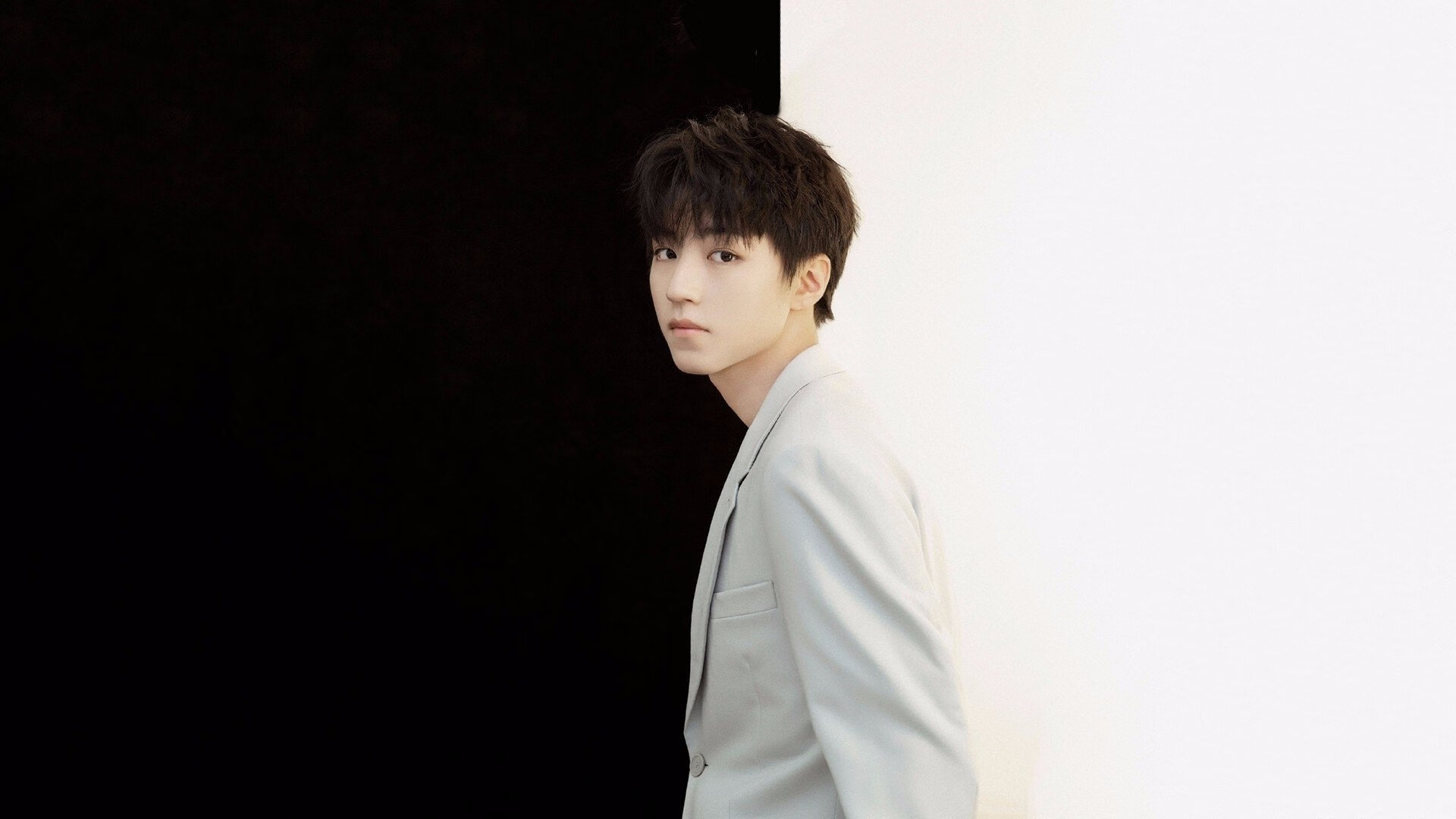 全明星盛典：明星球员的巅峰展示，全明星赛集锦