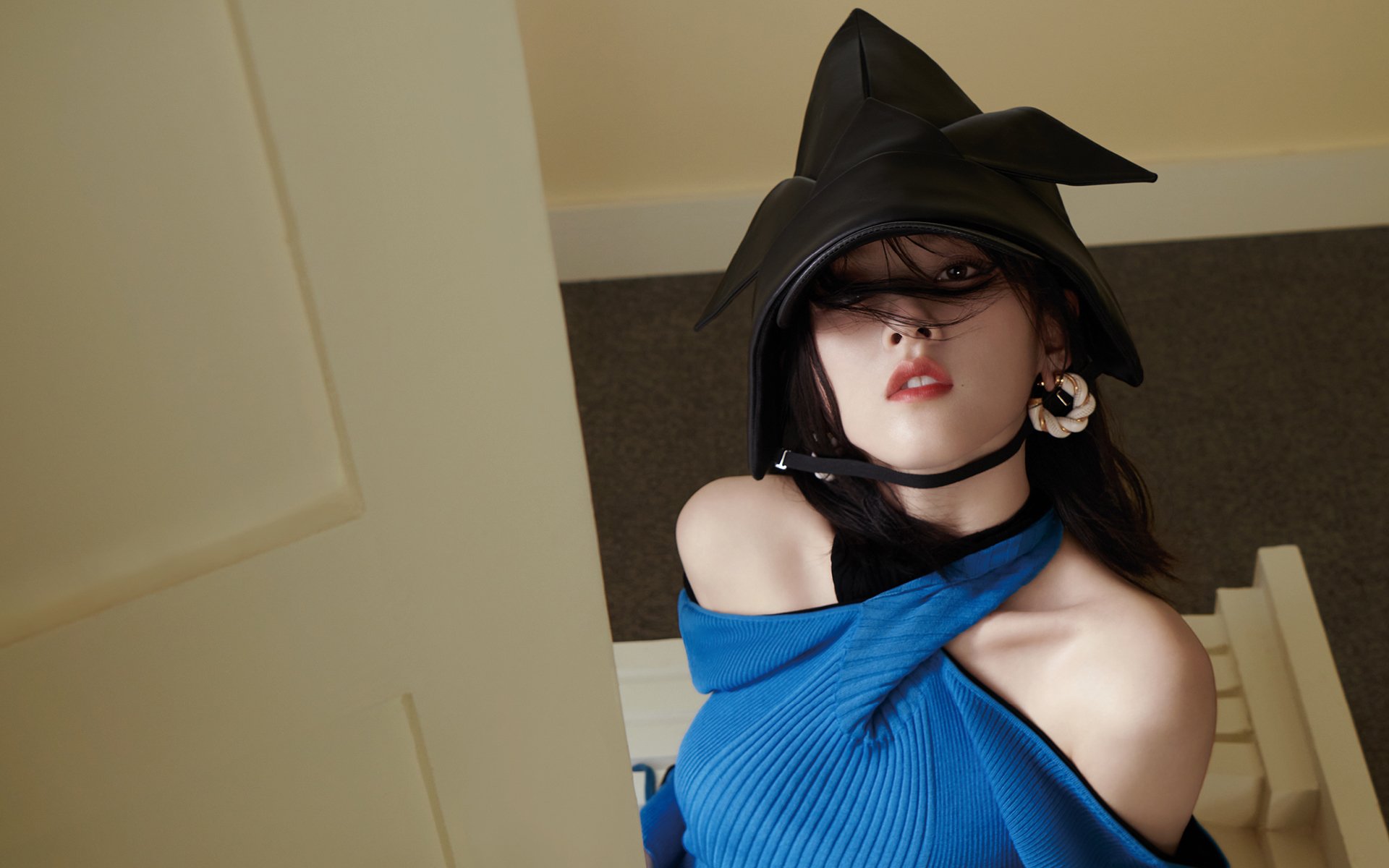 哈维·西蒙斯转会至巴黎圣日耳曼,哈维梅西