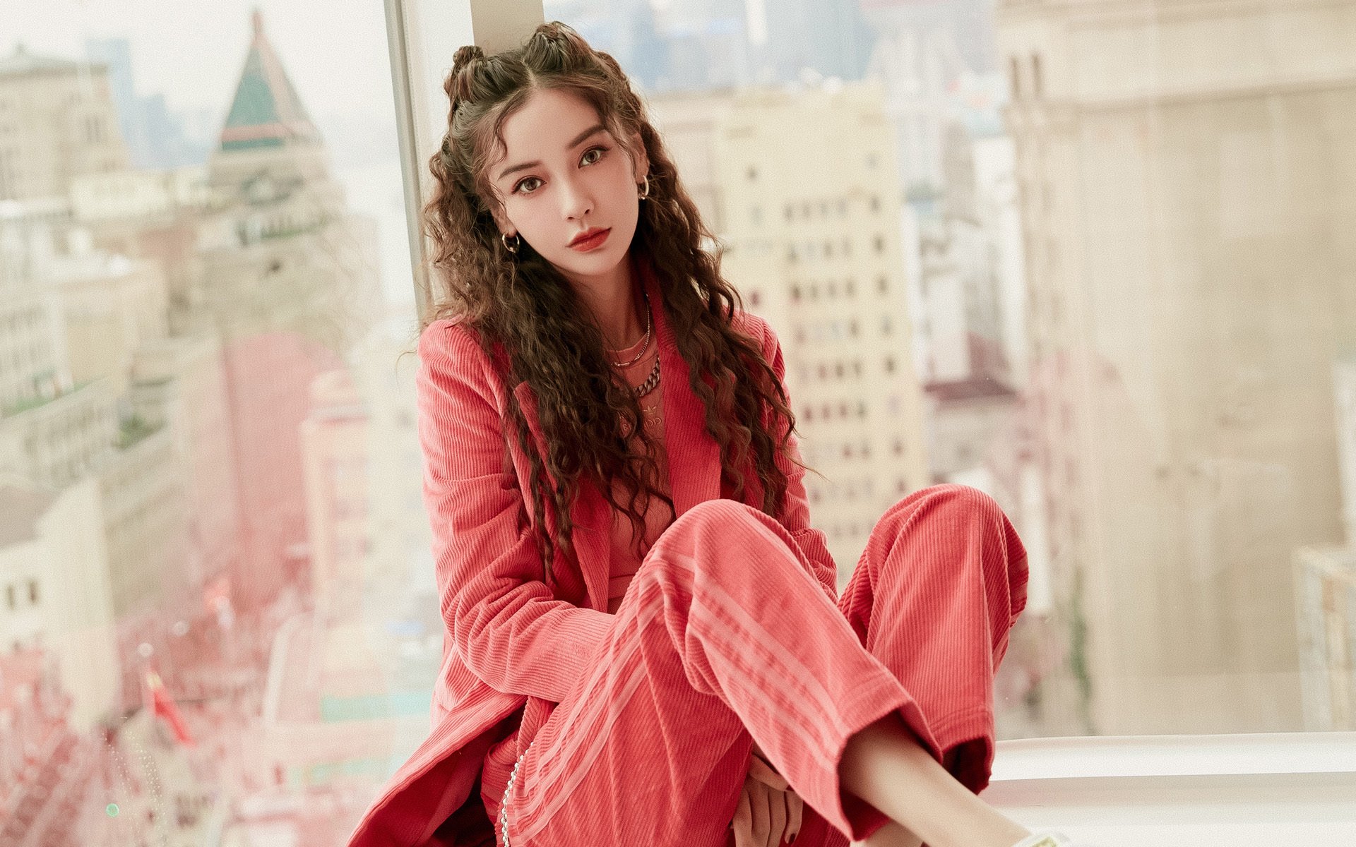 昂热队主力球员状态神勇,为比赛做好准备,昂热主场球衣