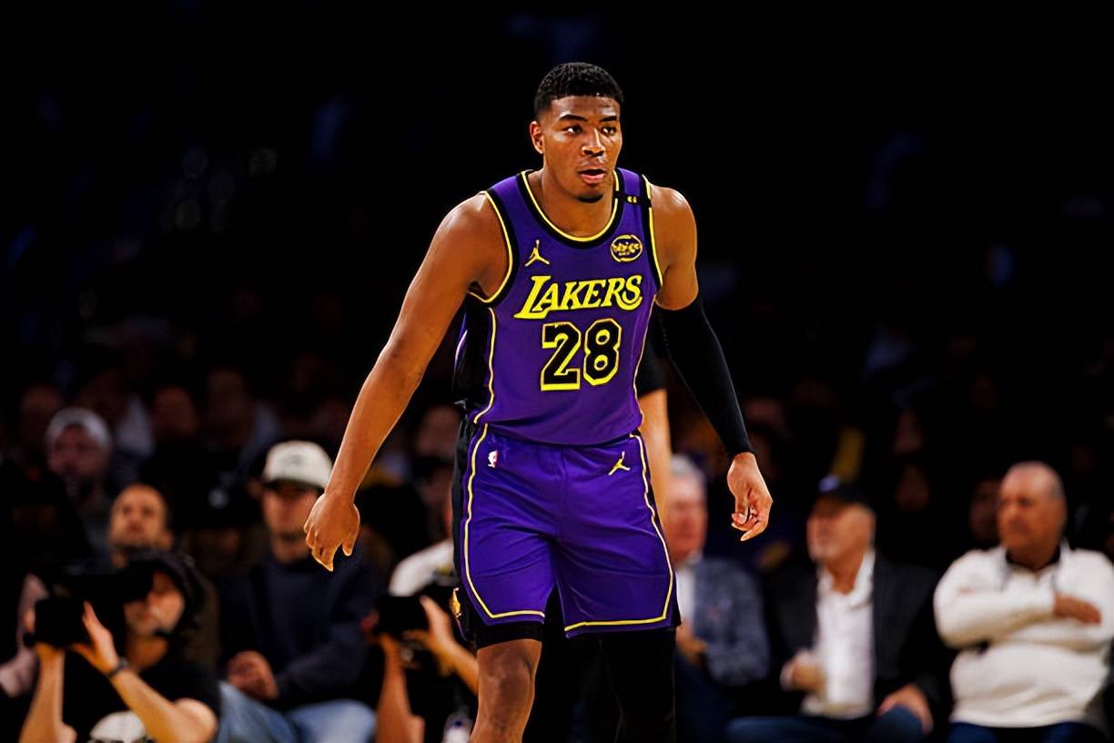 包含开云体育：湖人队新赛季：八村塁能否成为合格的锋线轮换，在季后赛中发挥关键作用，帮助球队赢得总冠军？的词条