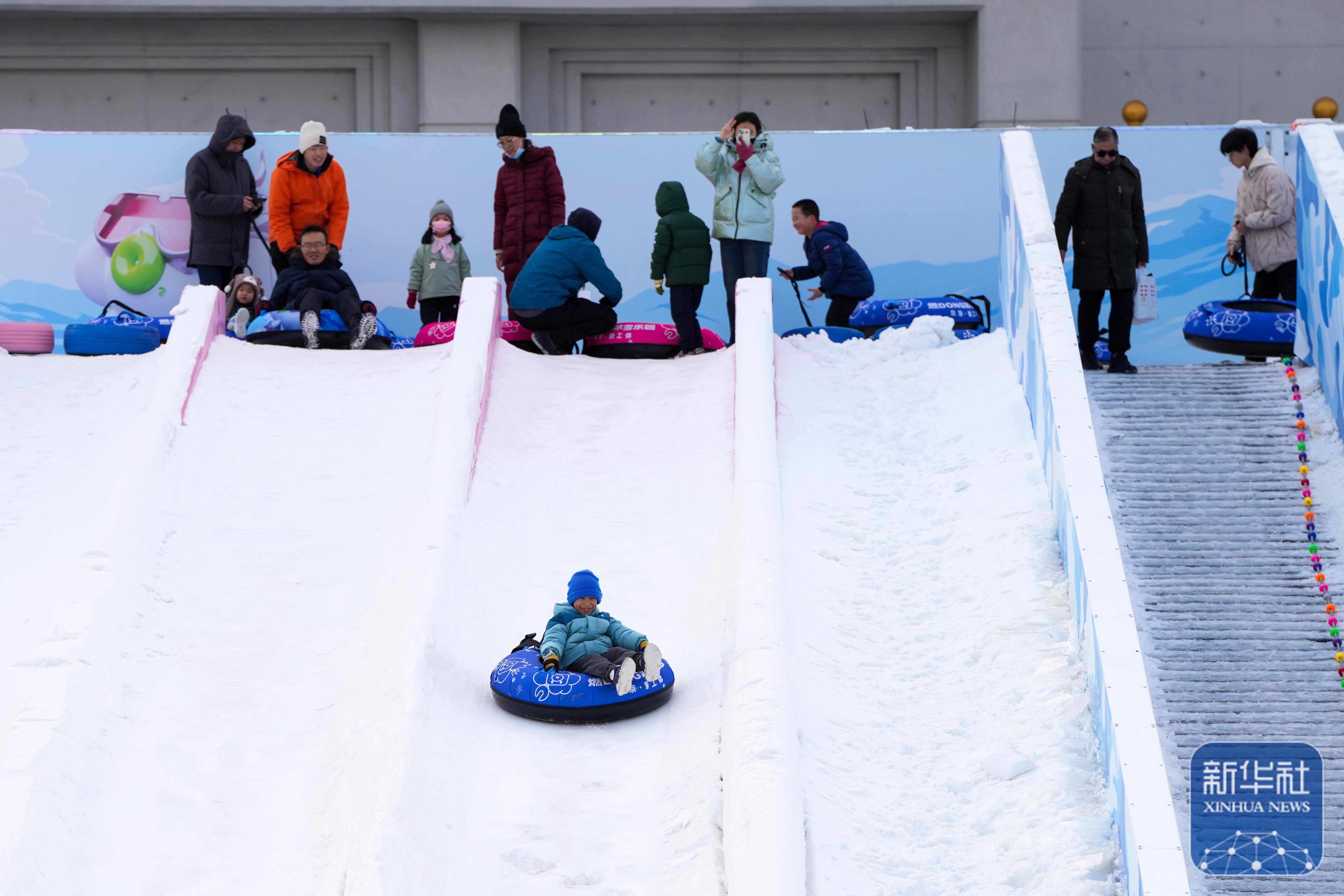 开云体育:冰雪运动的普及工作，如何吸引新一代参与者的简单介绍