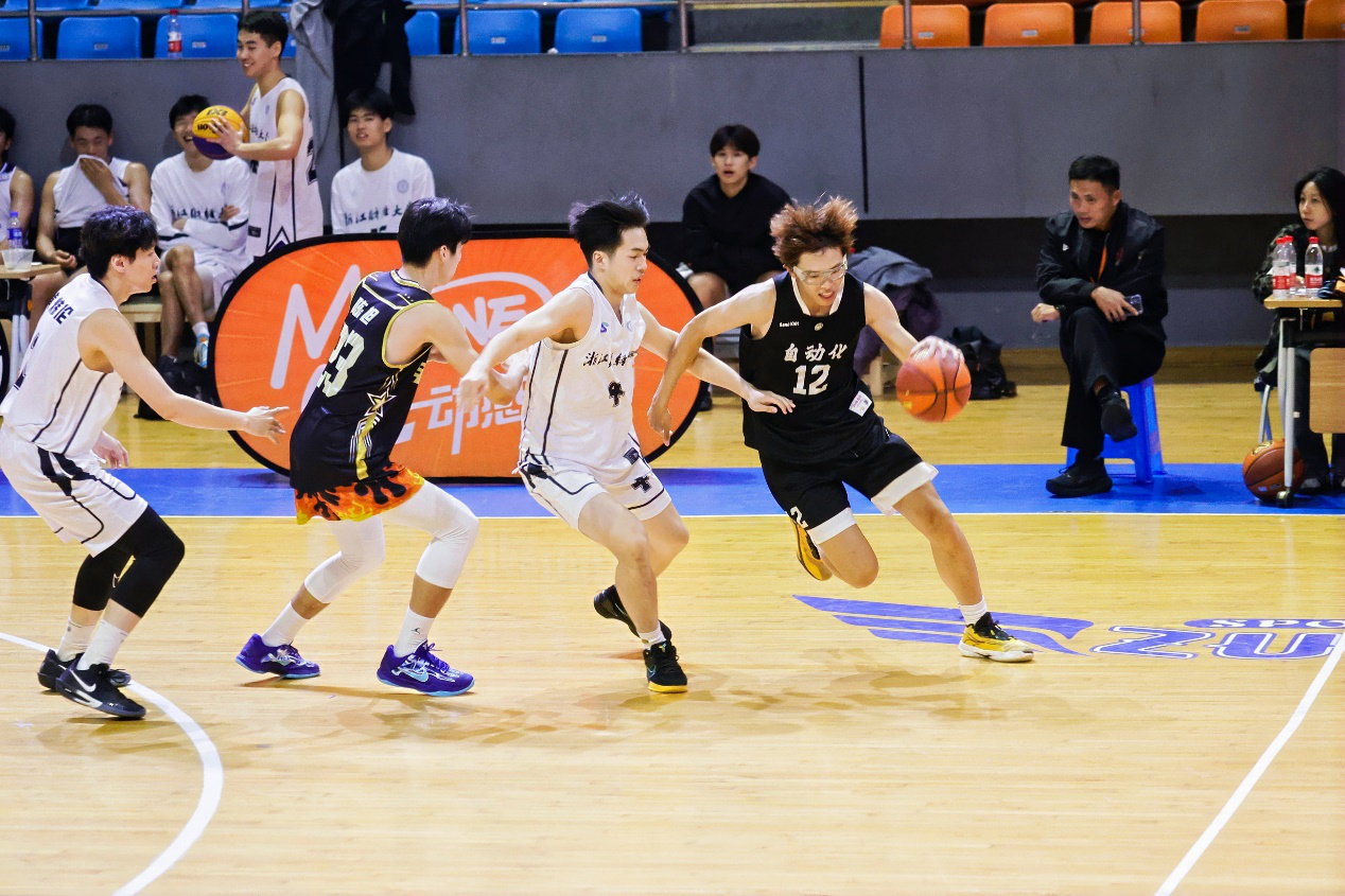 关于开云体育:篮球公益新模式:企业与社区联动,助力青少年成长的信息 关于开云体育:篮球公益新模式:企业与社区联动,助力青少年成长的信息